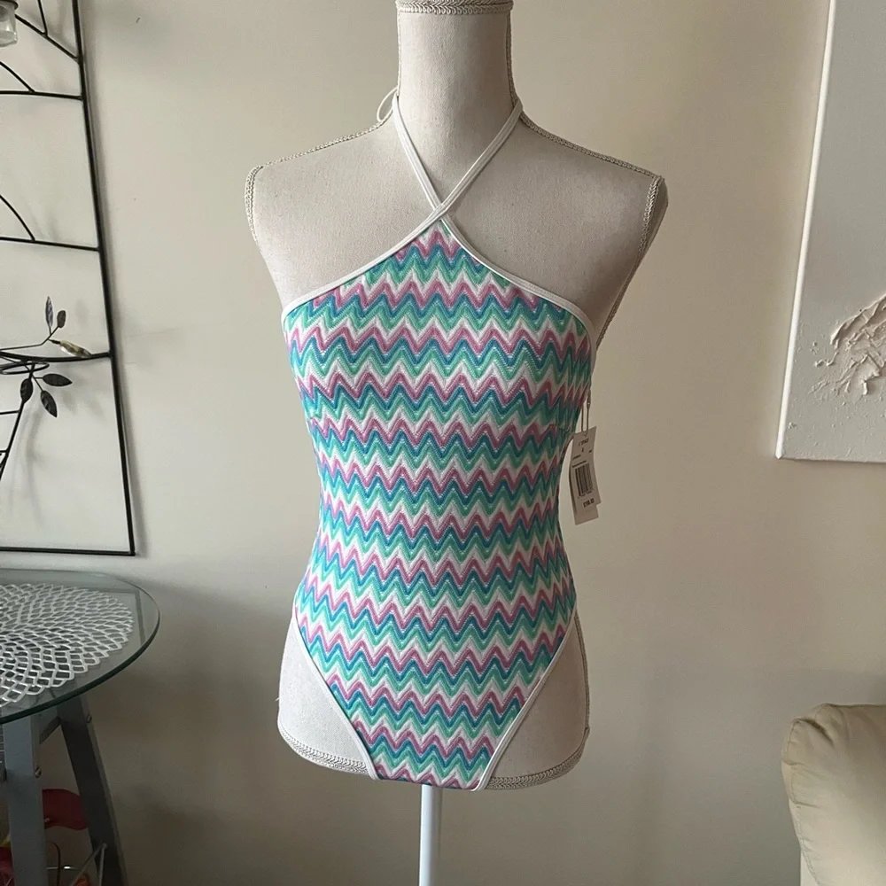 L*Space Mirabella Chevron Ombré Knit Halter One Piece Swimsuit Size Small NWT